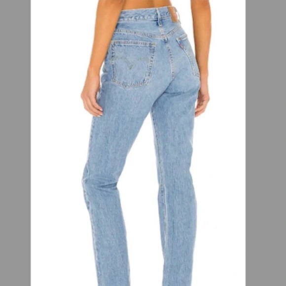 Levi’s 501 Raw Hem High Rise Light Wash Jeans Size 28 - Picture 2 of 8